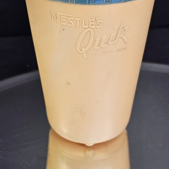 Vintage Plastic Duck Container Nestle Chocolate Milk Quik 8 1/2” Tall 1960s - Picture 8 of 12